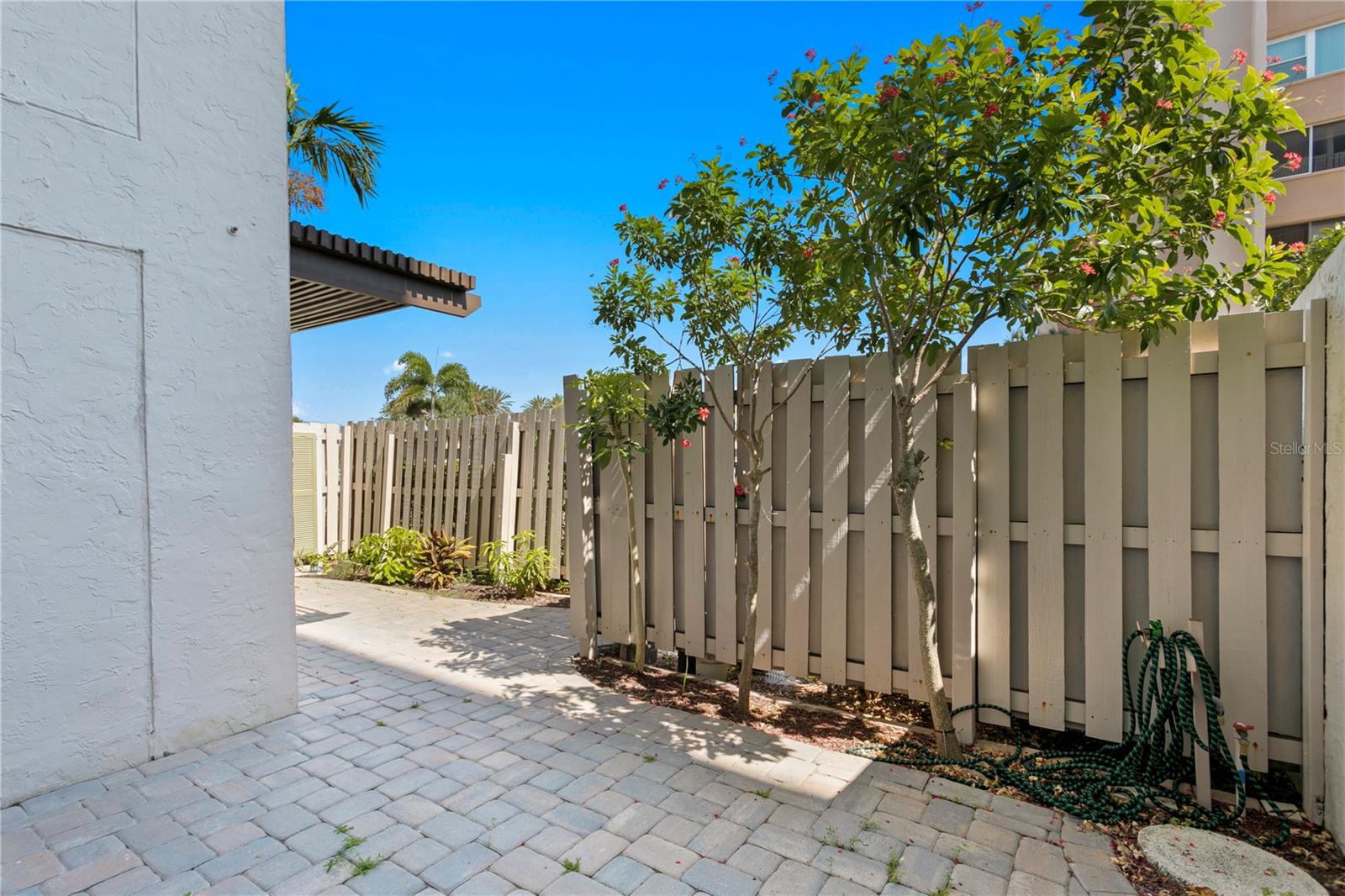 TREASURE ISLAND TENNIS & YACHT CLUB - Residential