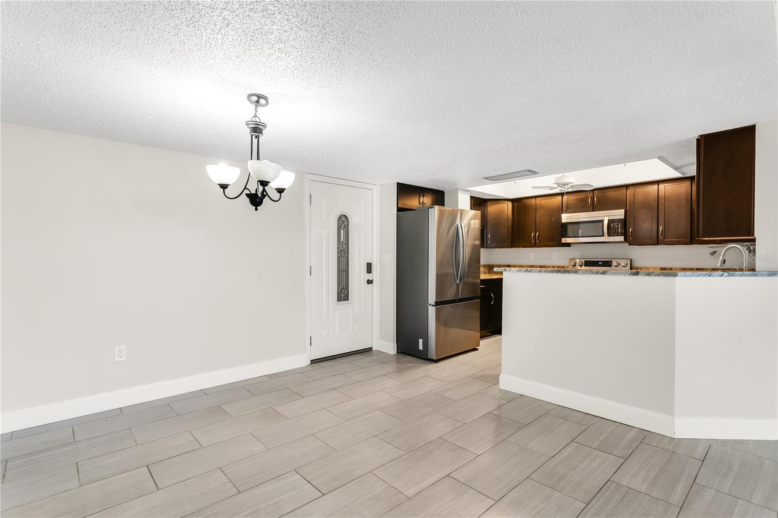 TREASURE ISLAND TENNIS & YACHT CLUB - Residential