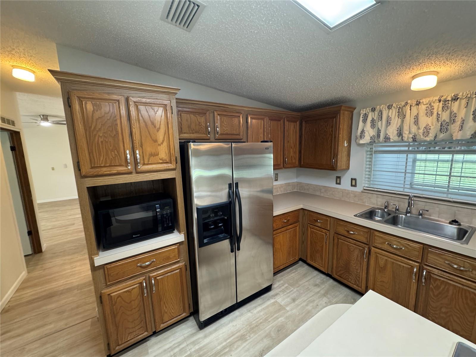 PLANTATION AT LEESBURG BELLE GROVE - Residential Lease