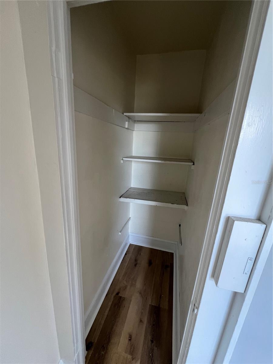 DAVIS DAYTONA BEACH - Residential Lease