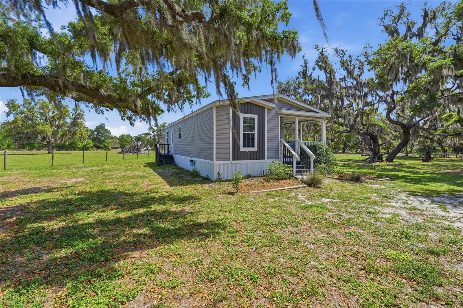5625 HOG TOWN LANE, MYAKKA CITY, FL, 34251 4 5625 HOG TOWN LANE