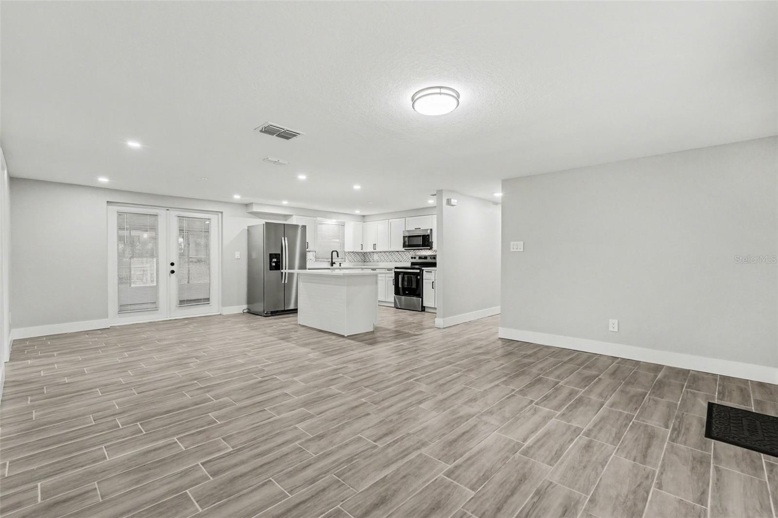 FORT KING ACRES - Residential