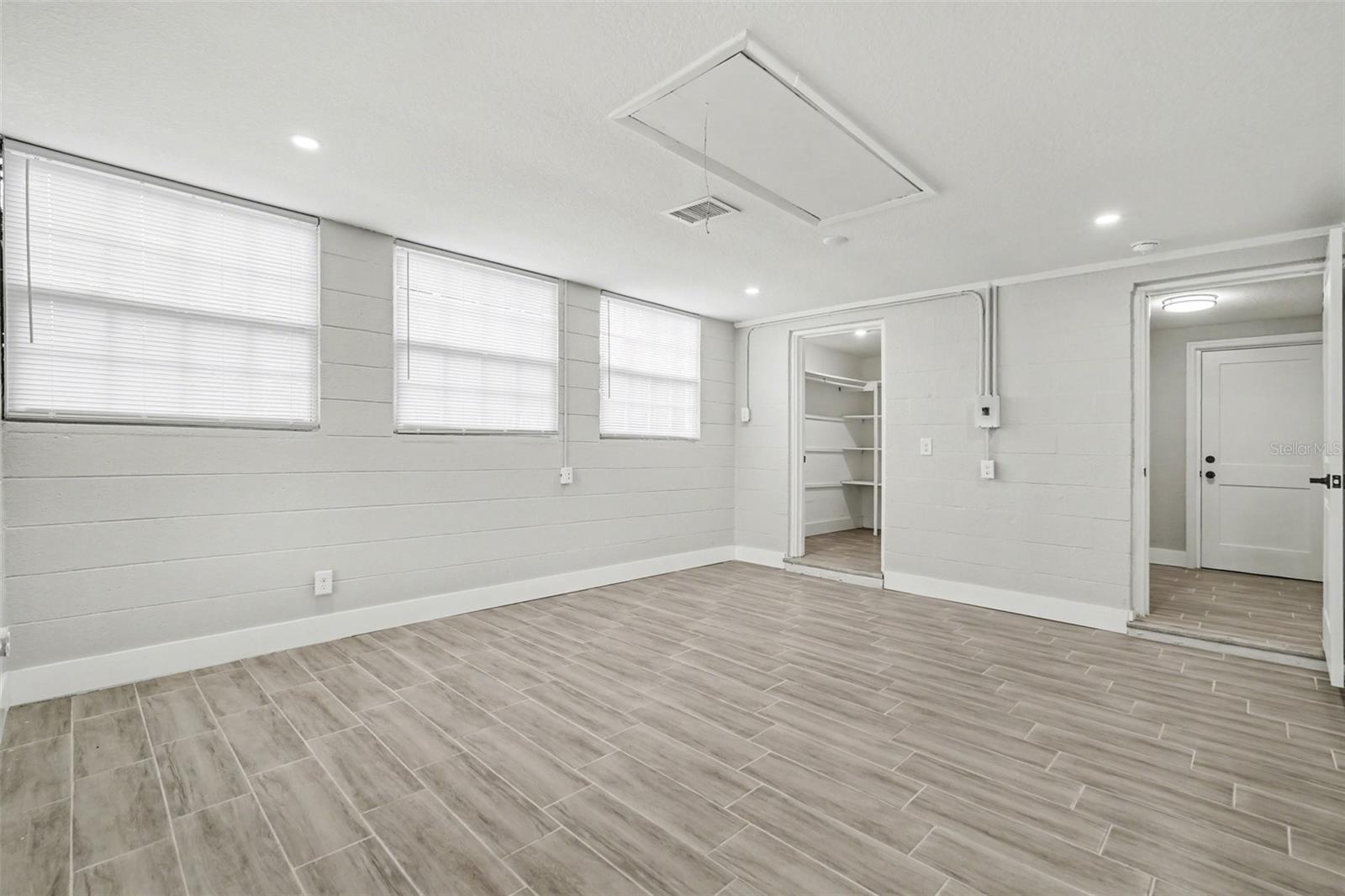 FORT KING ACRES - Residential