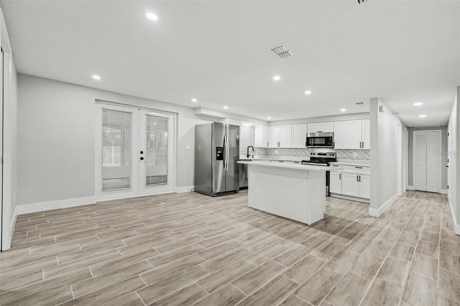 FORT KING ACRES - Residential