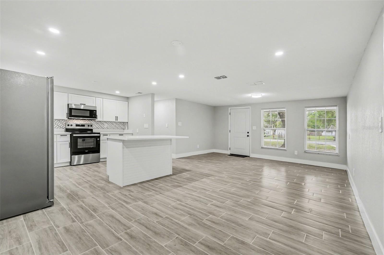 FORT KING ACRES - Residential