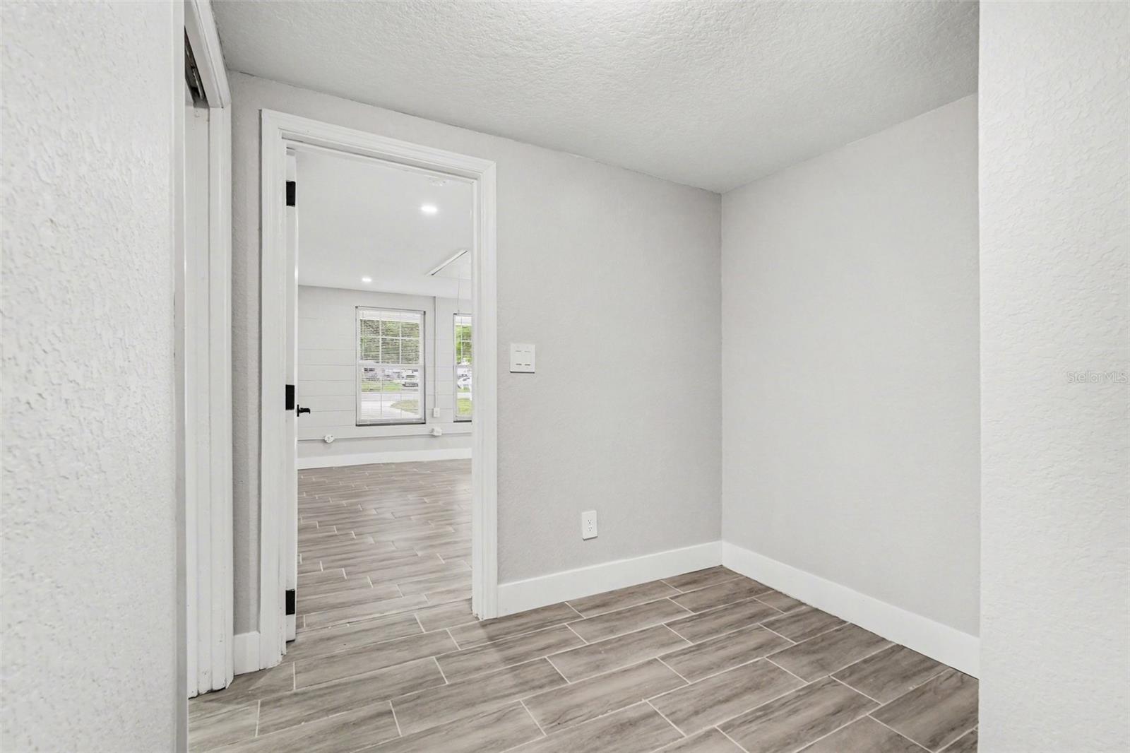 FORT KING ACRES - Residential