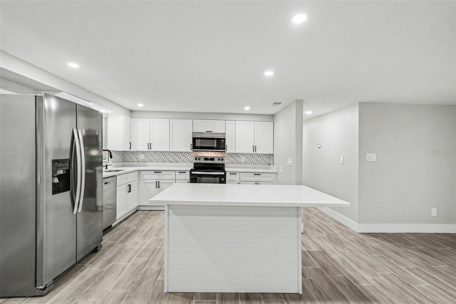 FORT KING ACRES - Residential