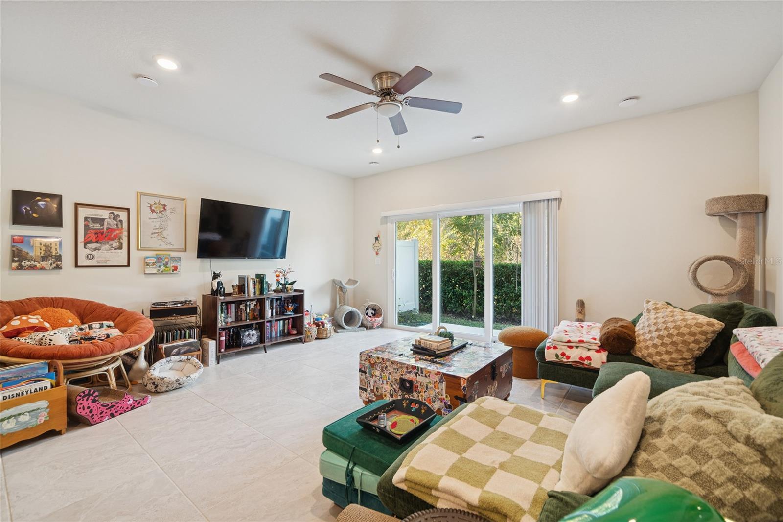 CYPRESS CAY - Residential