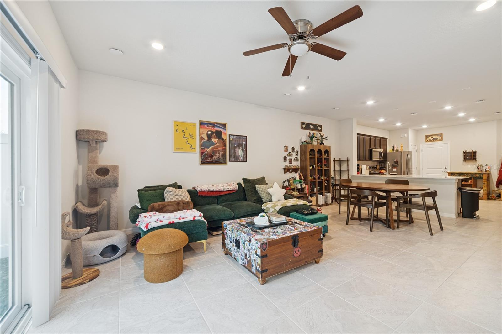 CYPRESS CAY - Residential