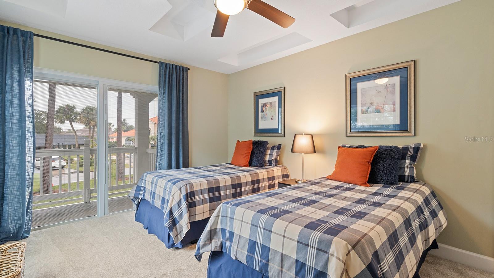 MEREDITH MANOR NOB HILL SEC - Residential