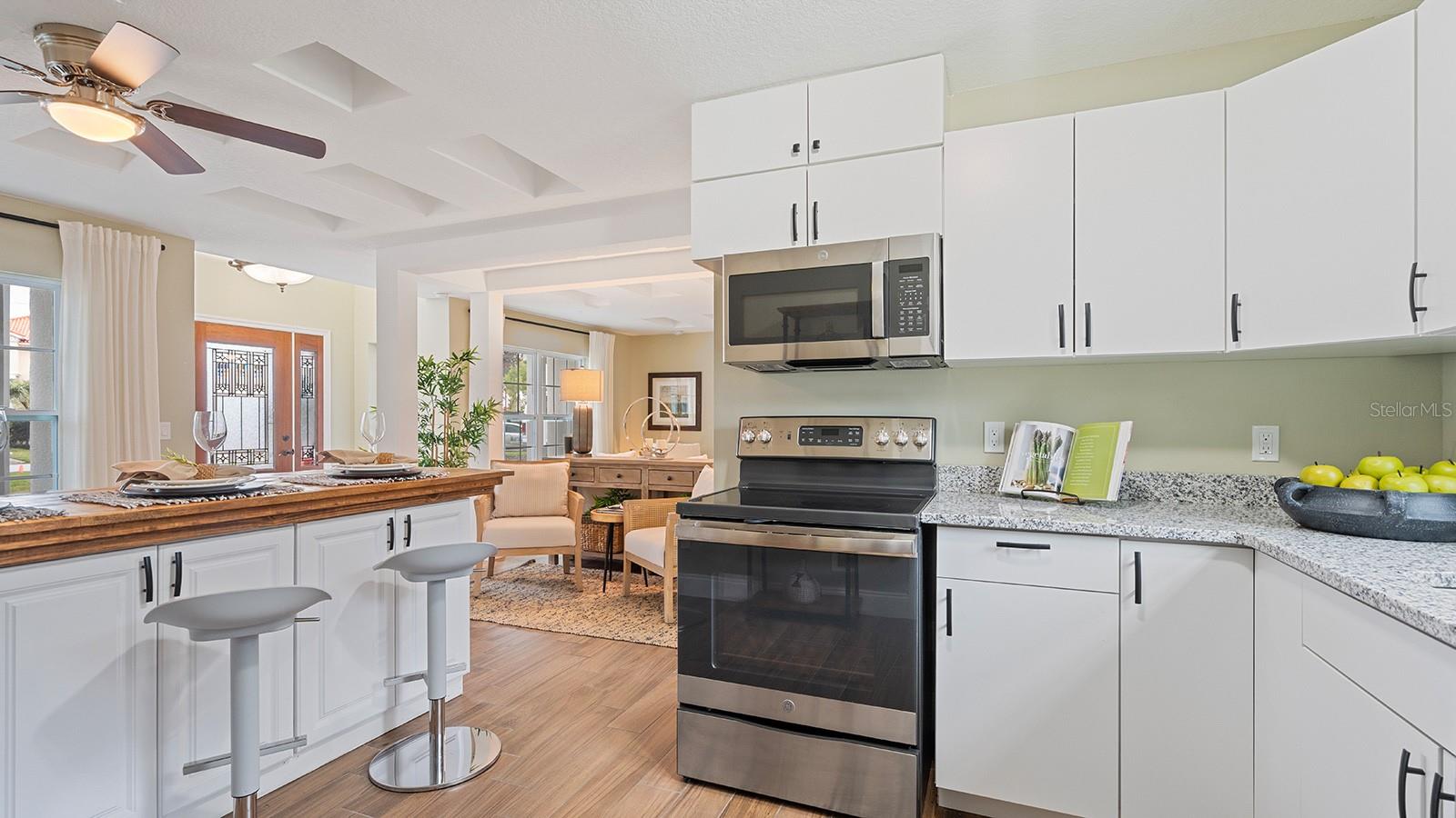 MEREDITH MANOR NOB HILL SEC - Residential