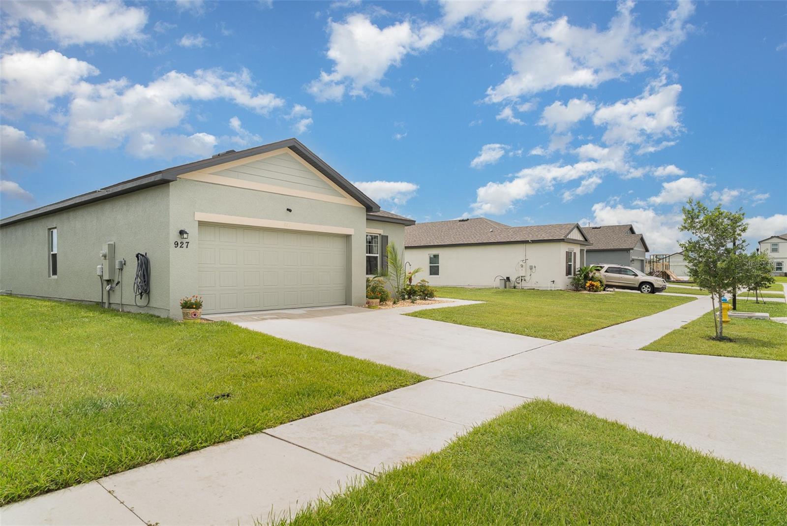 927 KELLY FERN LOOP
