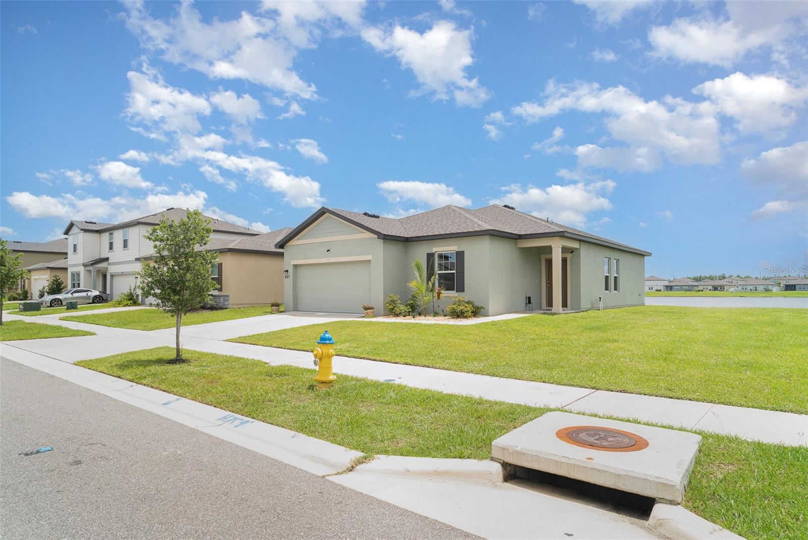 927 KELLY FERN LOOP