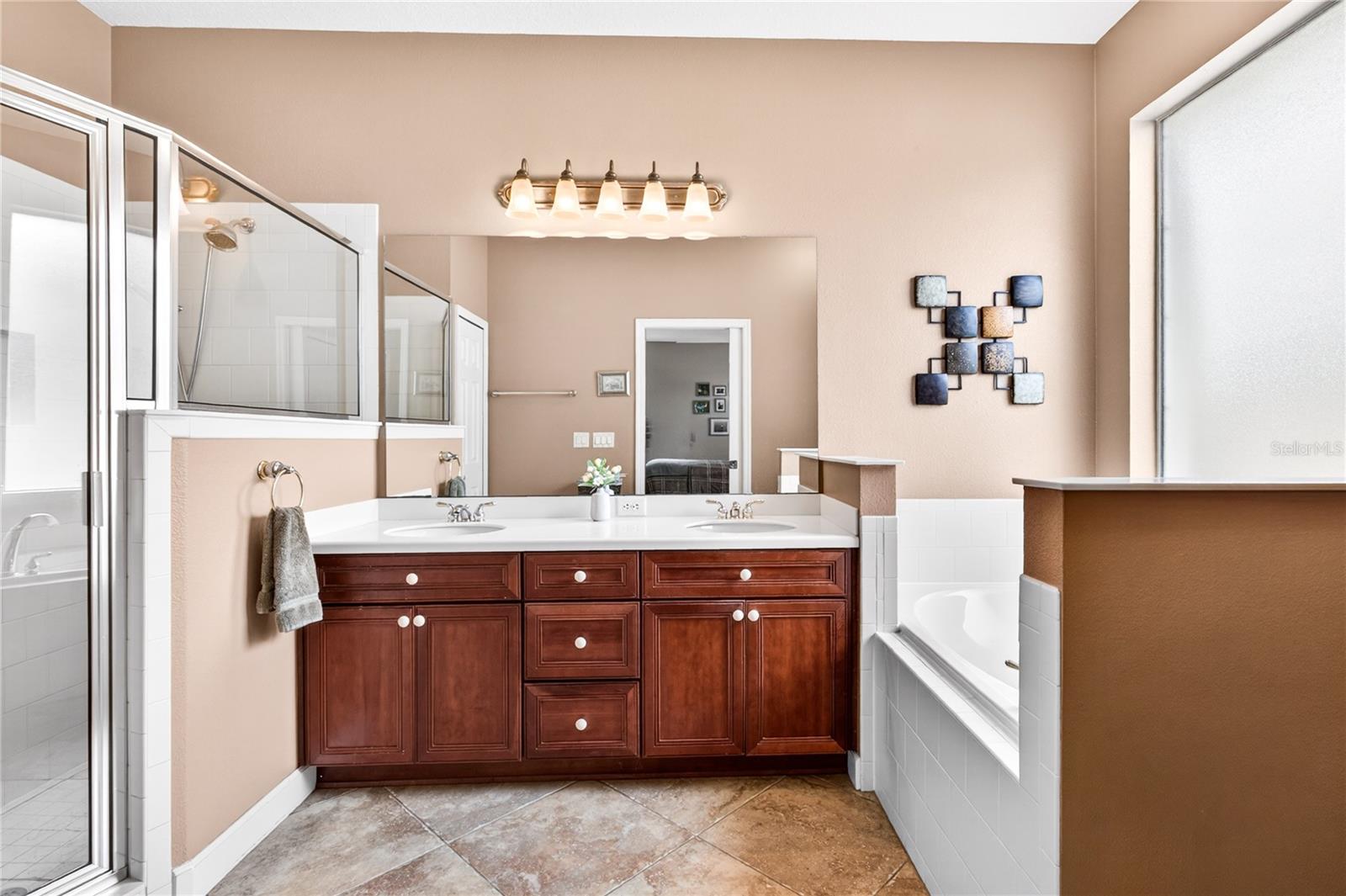 LAKES OF MOUNT DORA - Residential