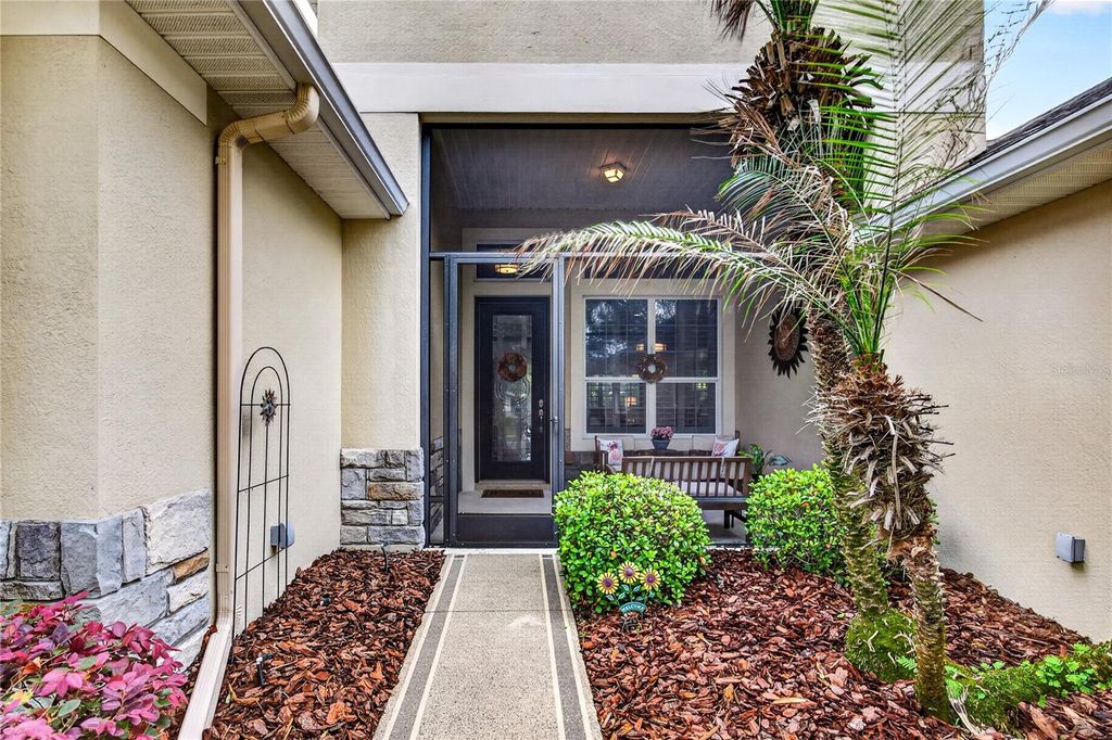 Photo of 8927 Bridgeport Bay Circle, Mount Dora, FL 32757 (MLS # G5110583)