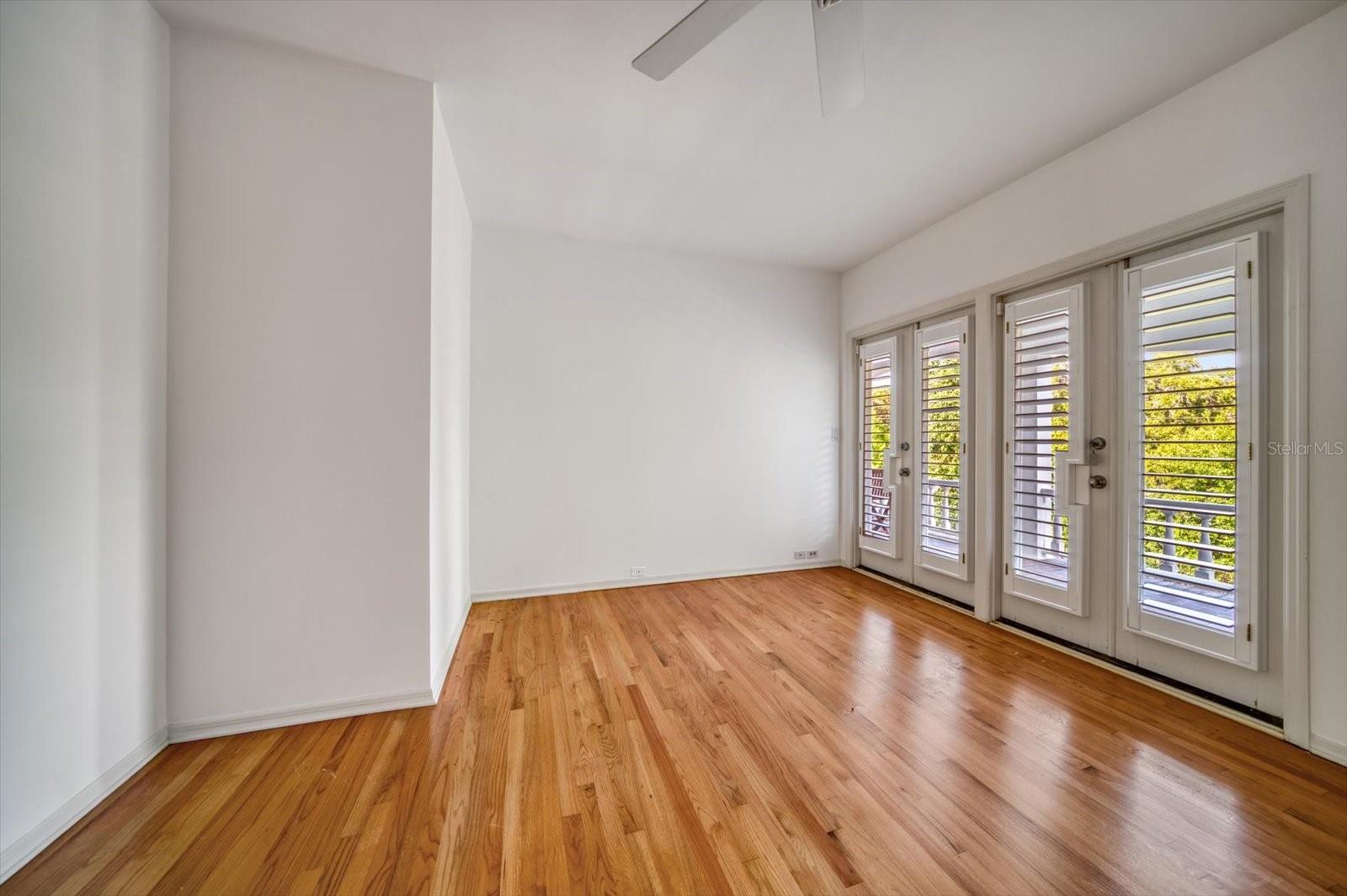 EASTLEIGH - Residential