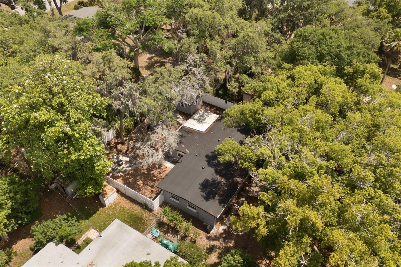 PRAIRIE LAKE MANORS - Residential