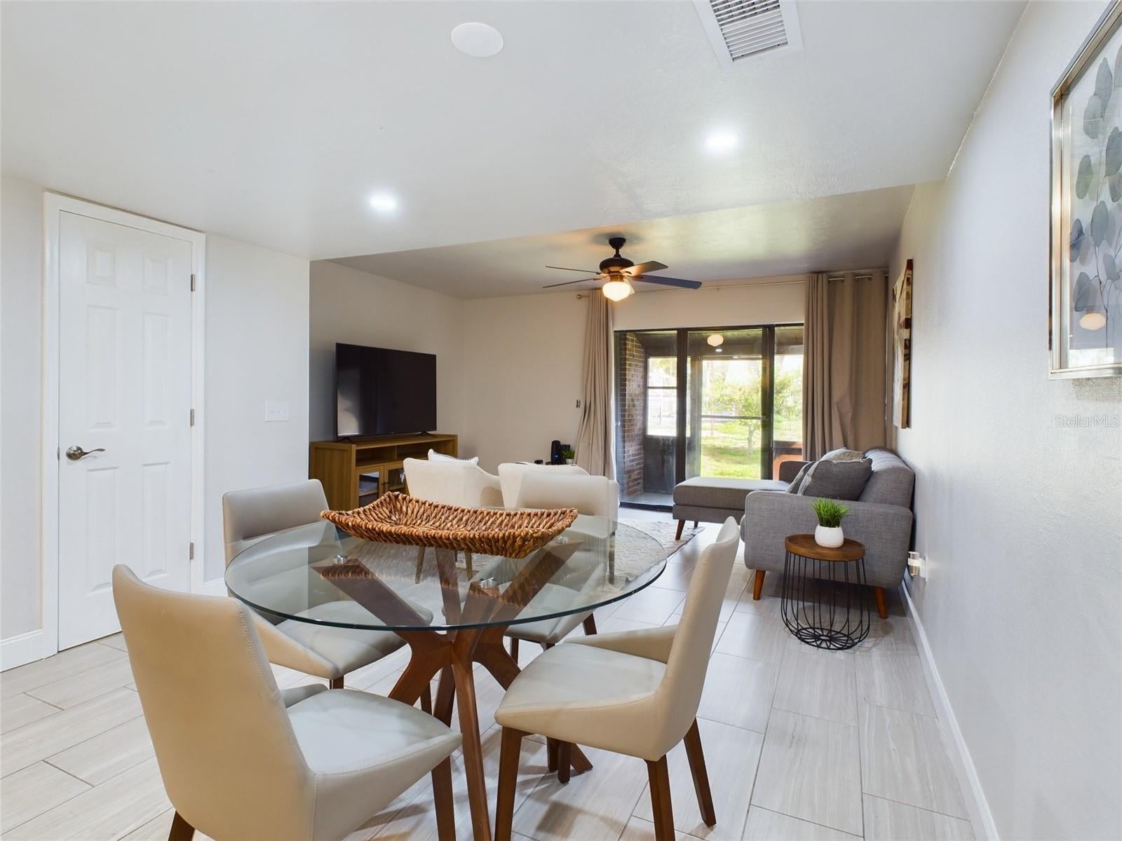 1836 N CRYSTAL LAKE DRIVE 117