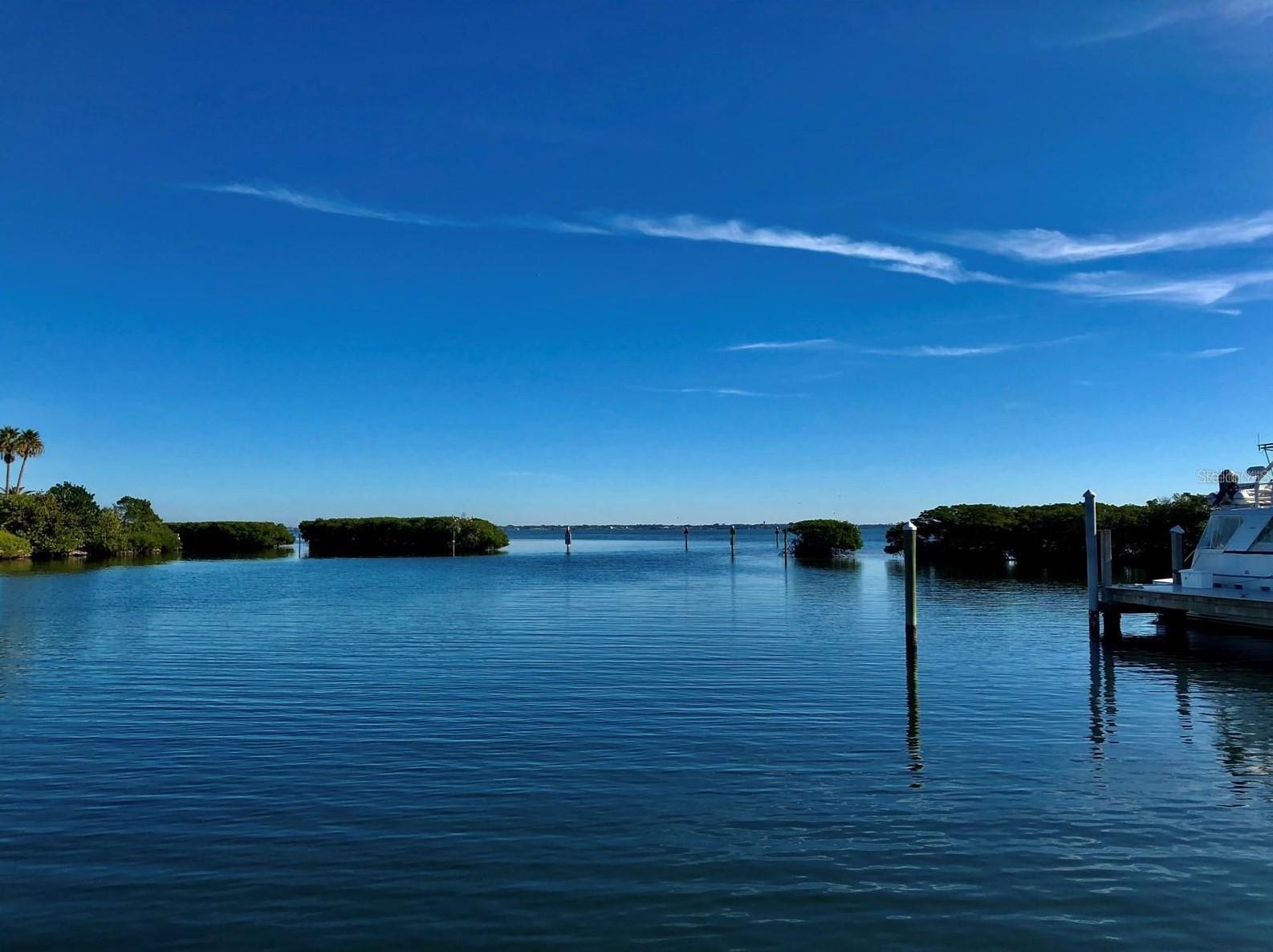 LONGBOAT KEY MOORINGS - Residential