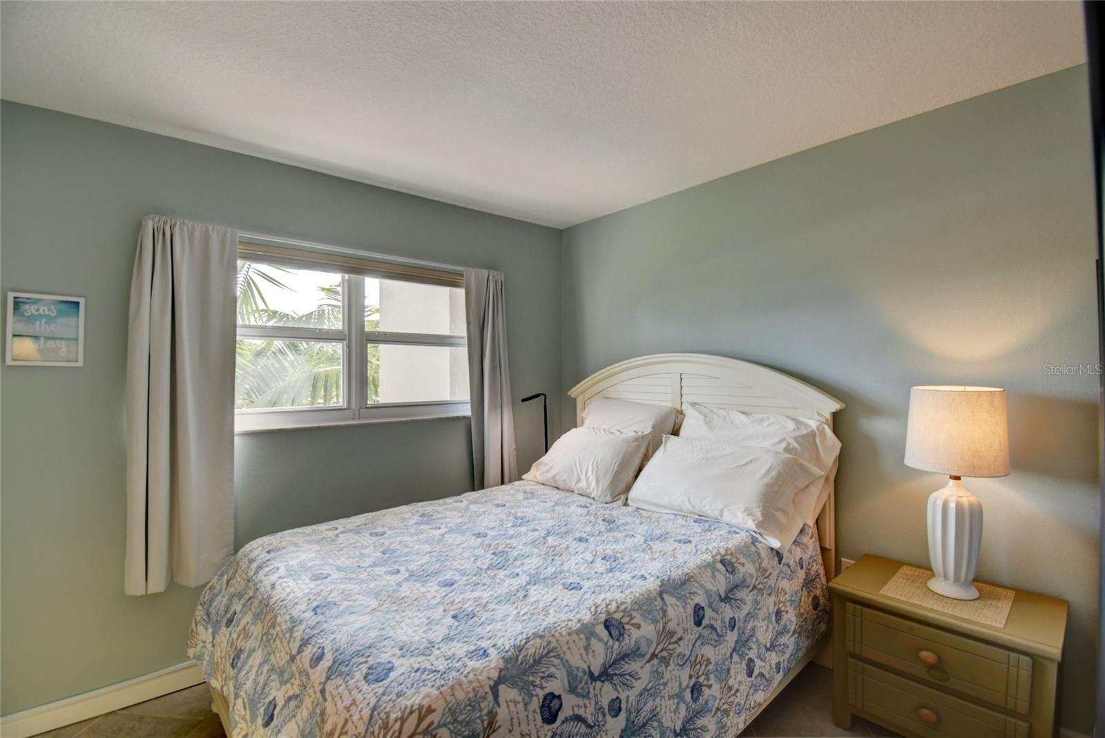 POINTE ON MIDNIGHT PASS - Residential