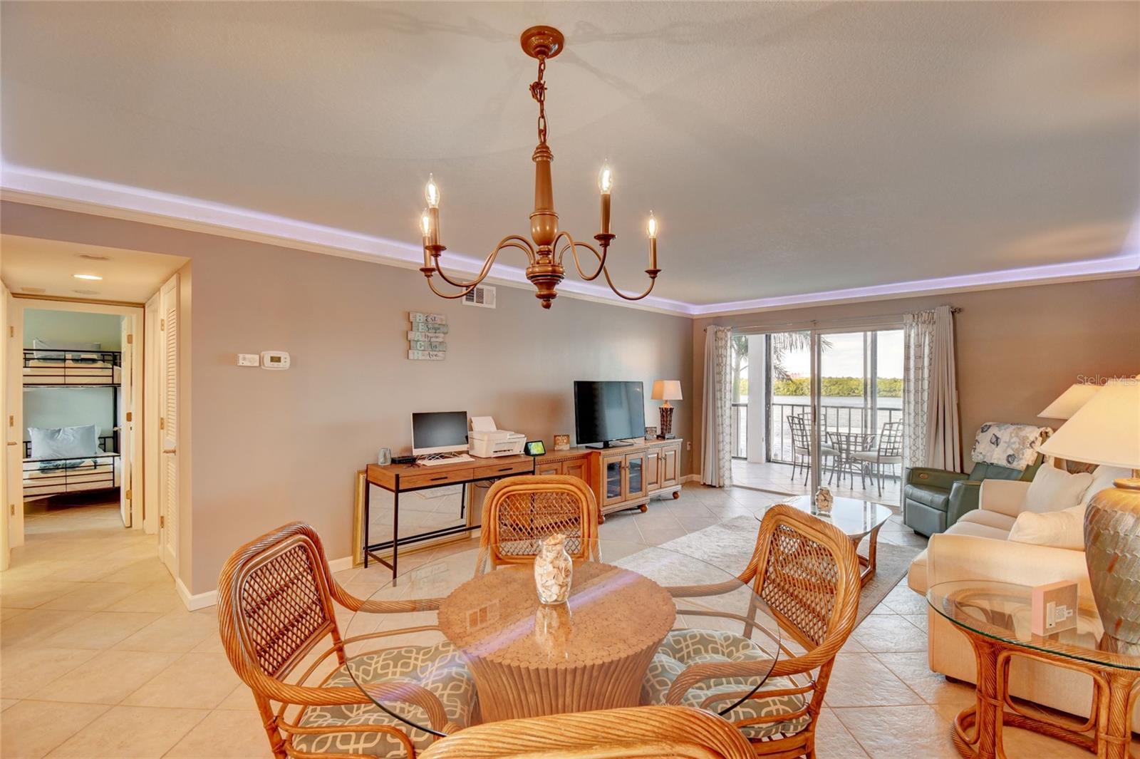 POINTE ON MIDNIGHT PASS - Residential