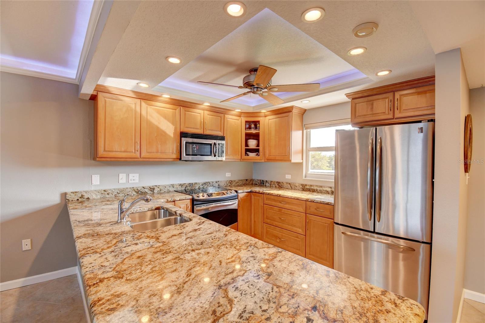 POINTE ON MIDNIGHT PASS - Residential