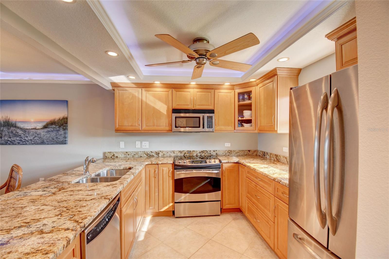 POINTE ON MIDNIGHT PASS - Residential