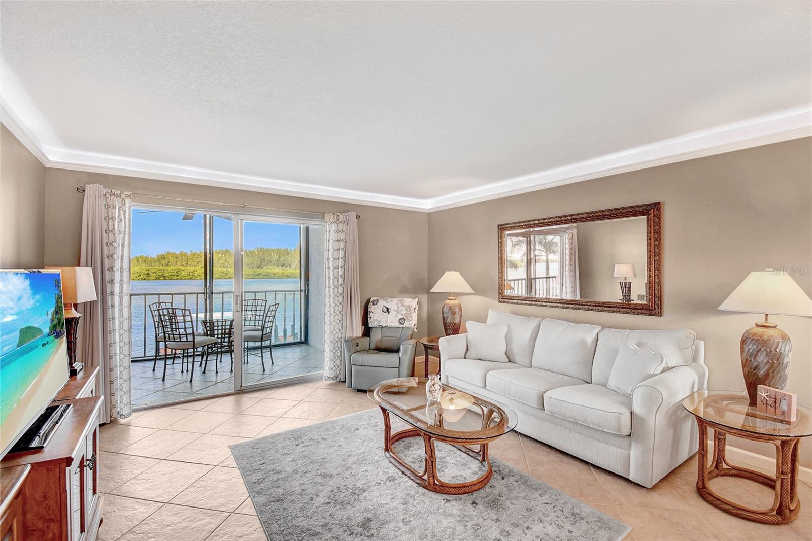 POINTE ON MIDNIGHT PASS - Residential