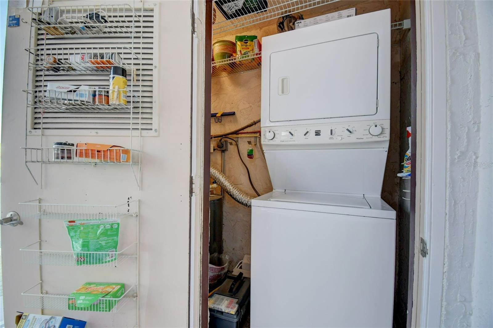 POINTE ON MIDNIGHT PASS - Residential