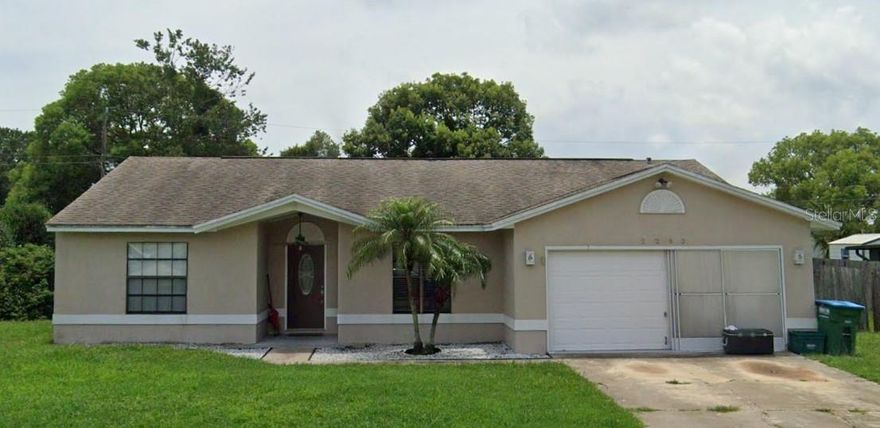3bed / 2bath home in Deltona Florida.