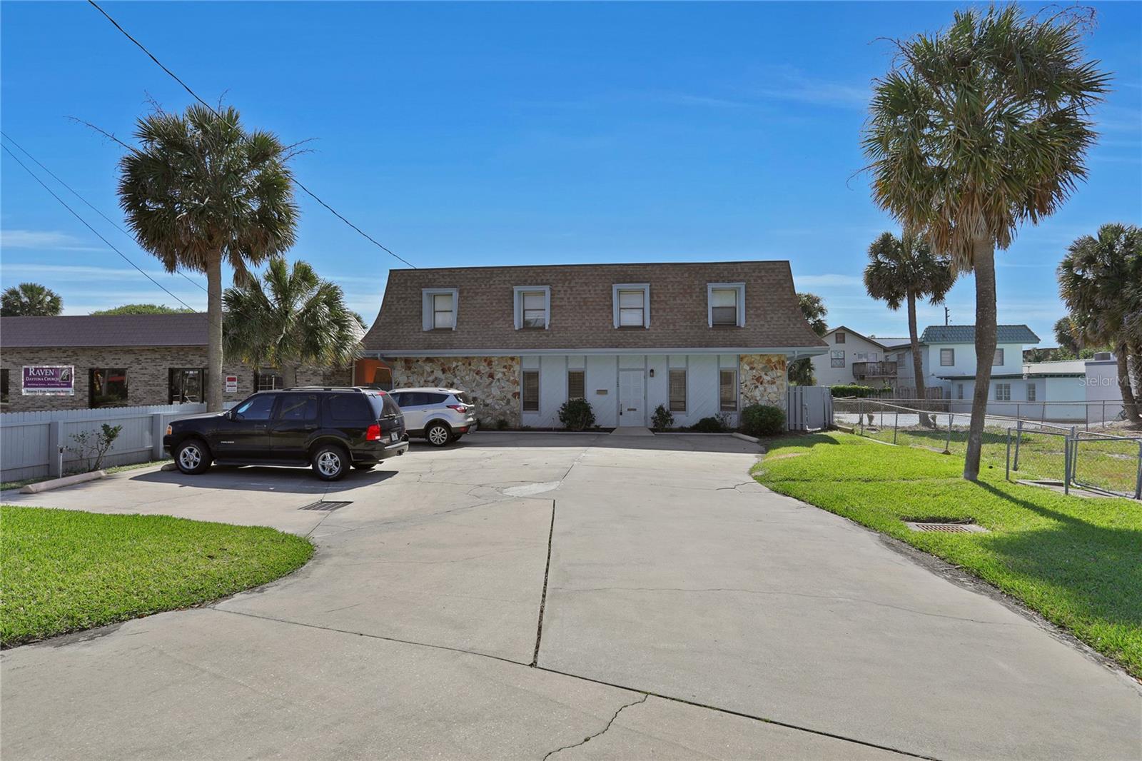 162 S PENINSULA DRIVE