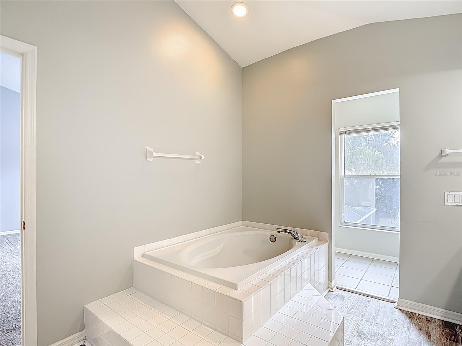 HAMPTON ON THE GREEN PH 2 - Residential