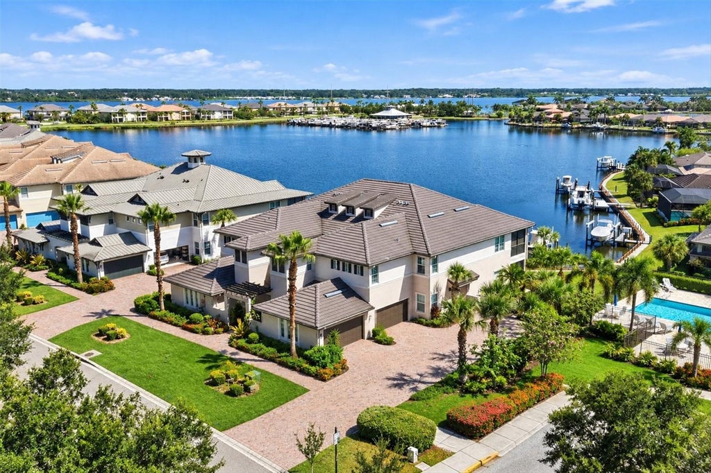 Photo of 1009 Riverscape Street #1009, Bradenton, FL 34208 (MLS # A4706394)