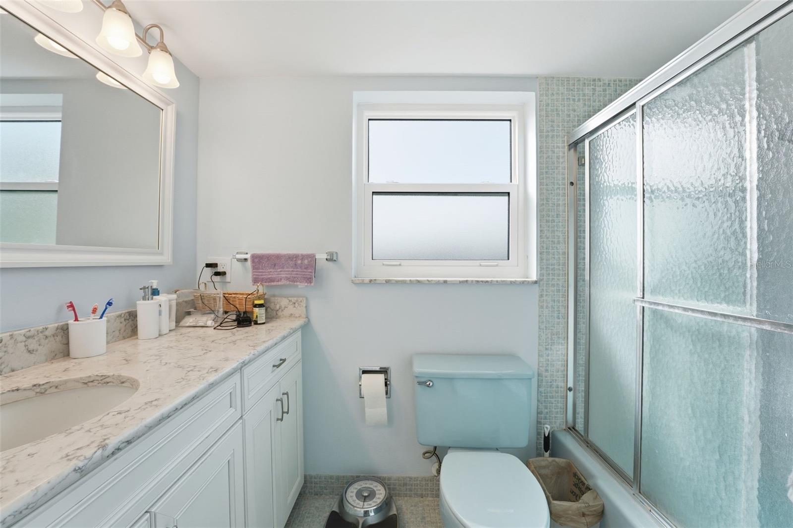 NO 1 PALM-AIRE DESOTO LAKES CC APT CONDO - Residential