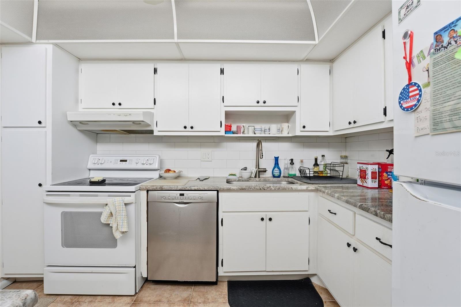 NO 1 PALM-AIRE DESOTO LAKES CC APT CONDO - Residential