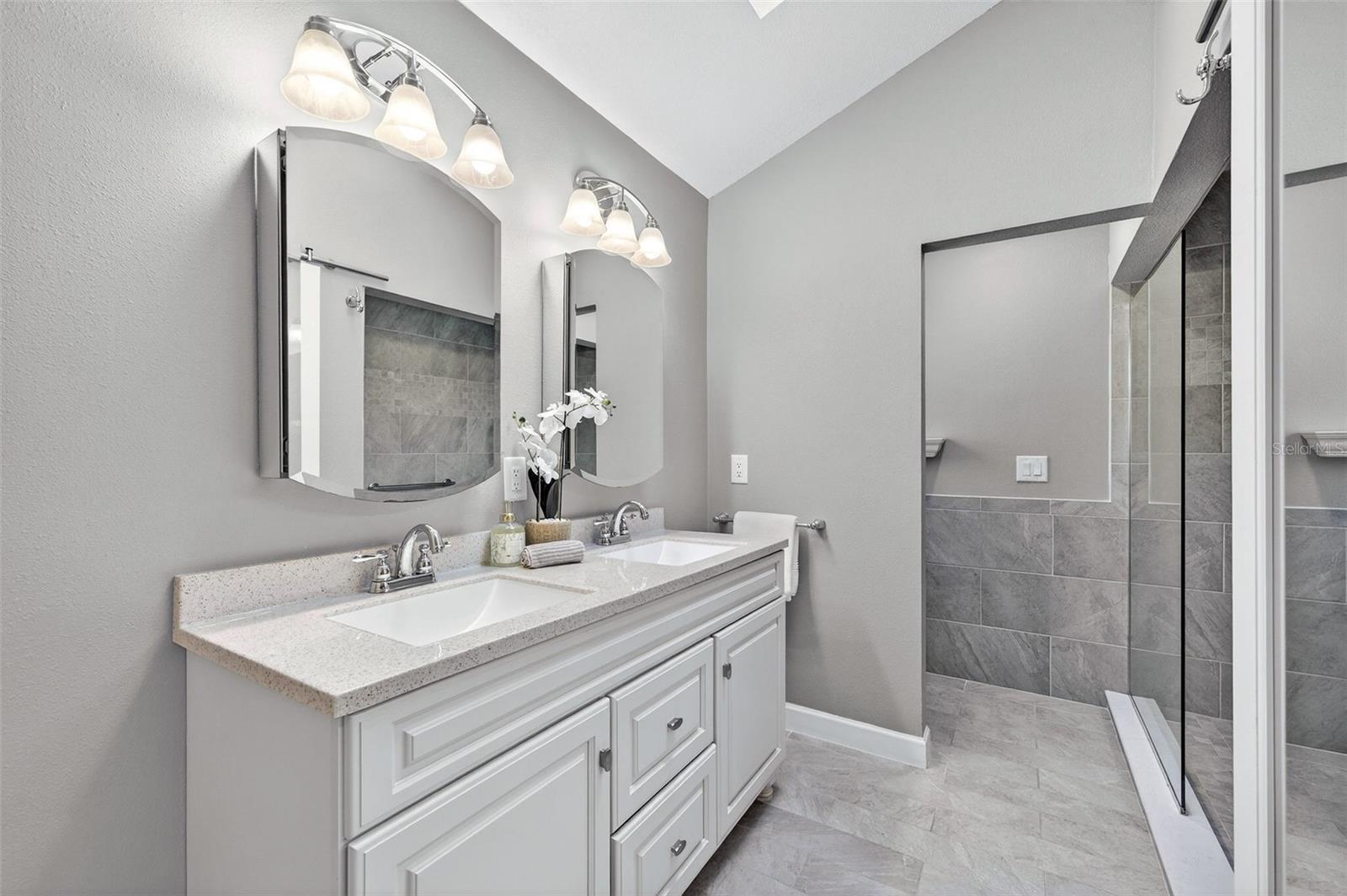 COUNTRY CLUB VILLAGE UNIT 3 - Residential