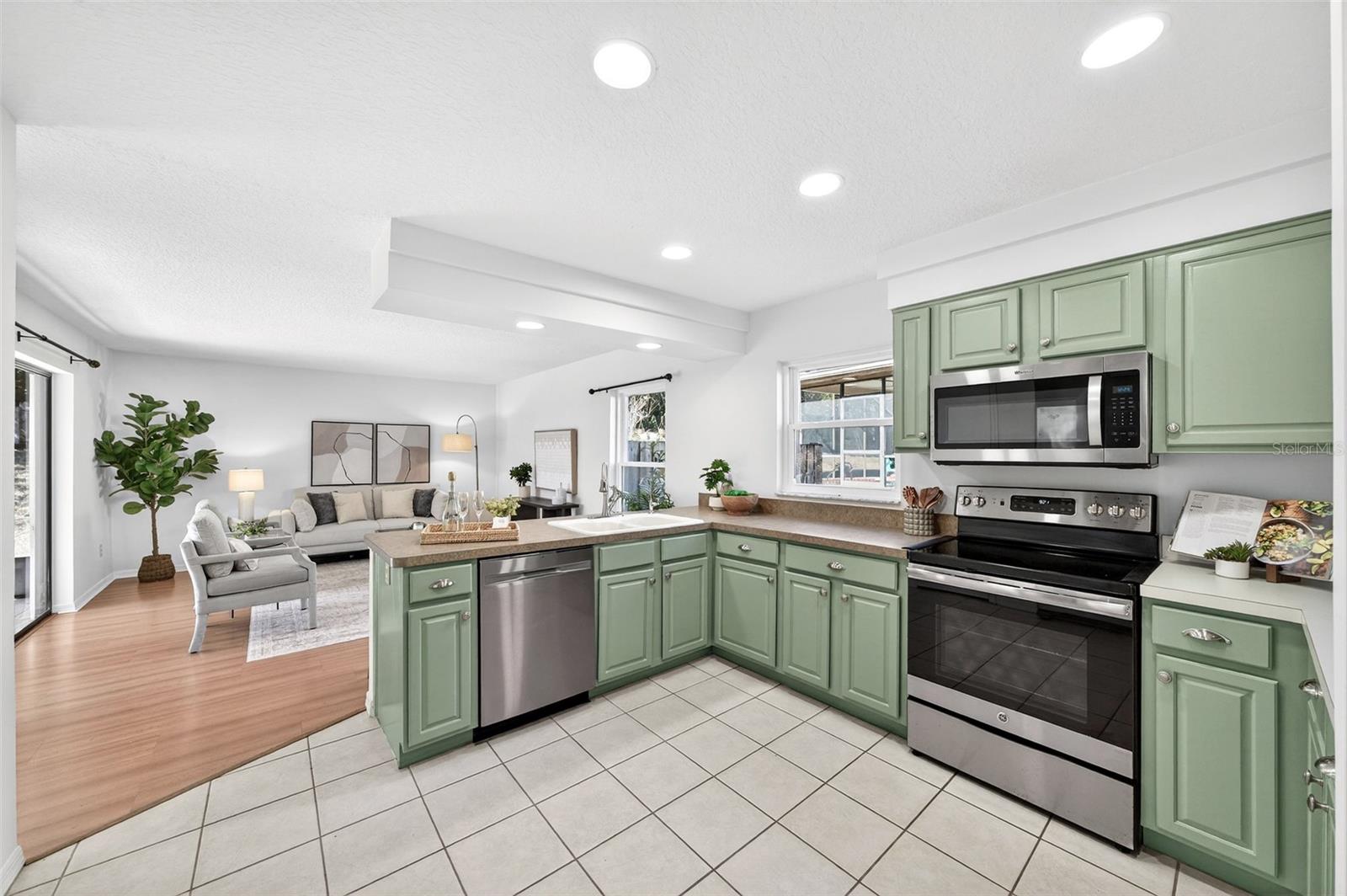 COUNTRY CLUB VILLAGE UNIT 3 - Residential