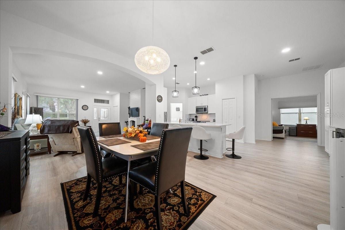 PLANTATION AT LEESBURG GLENDALE VILLAGE - Residential