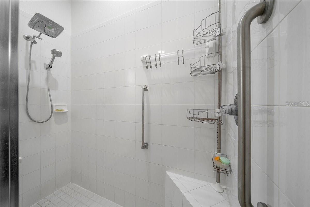 PLANTATION AT LEESBURG GLENDALE VILLAGE - Residential