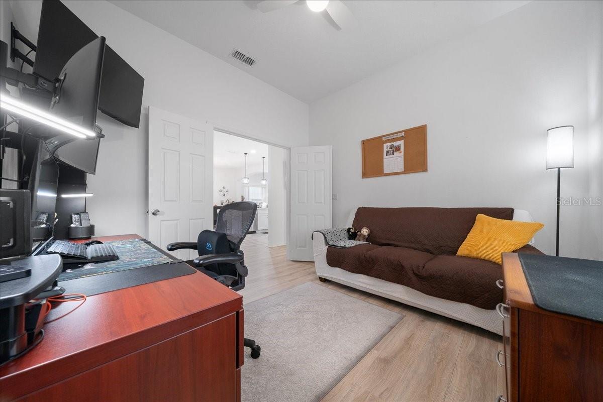 PLANTATION AT LEESBURG GLENDALE VILLAGE - Residential