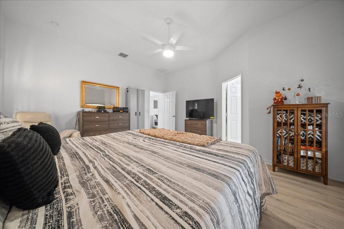 PLANTATION AT LEESBURG GLENDALE VILLAGE - Residential