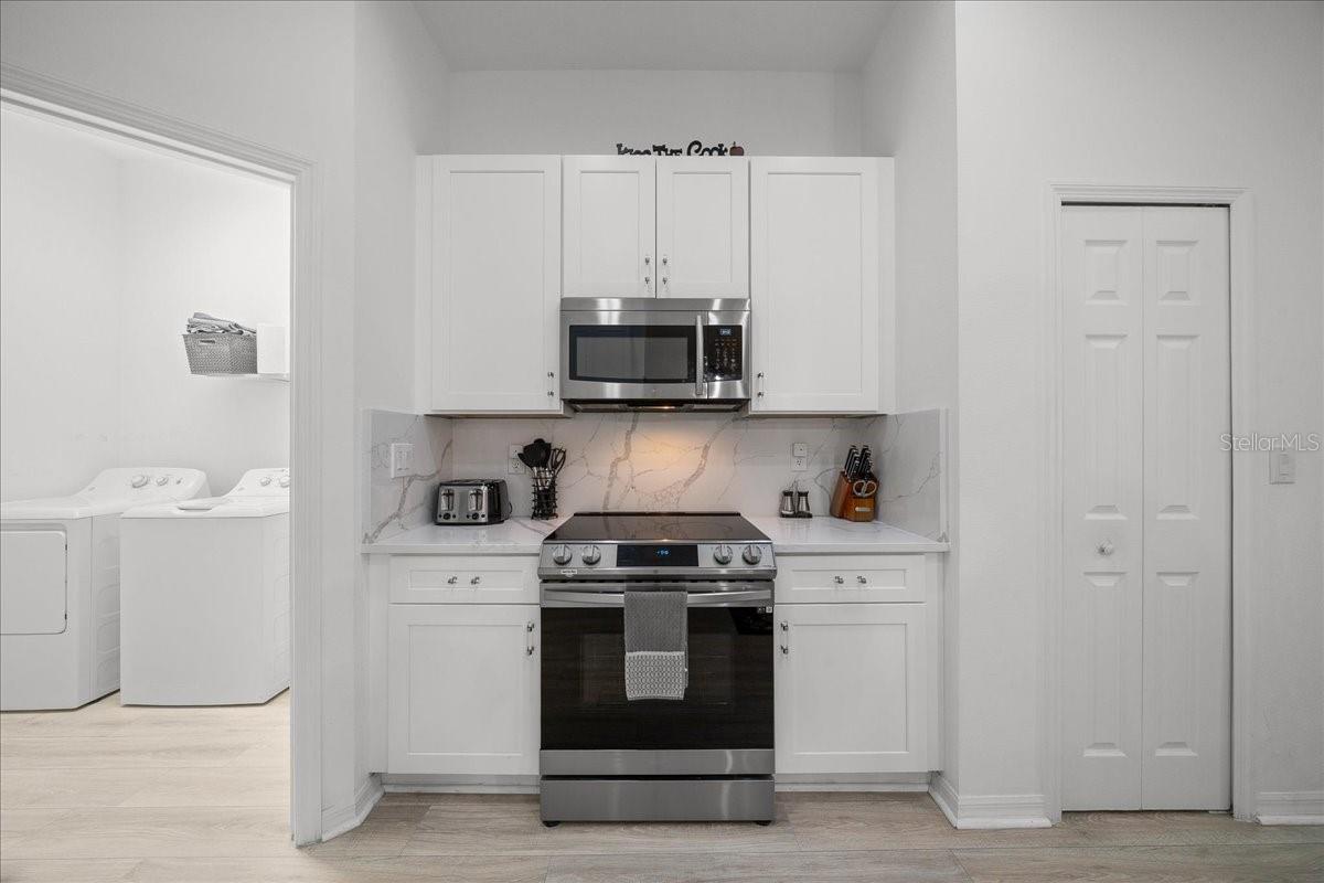 PLANTATION AT LEESBURG GLENDALE VILLAGE - Residential