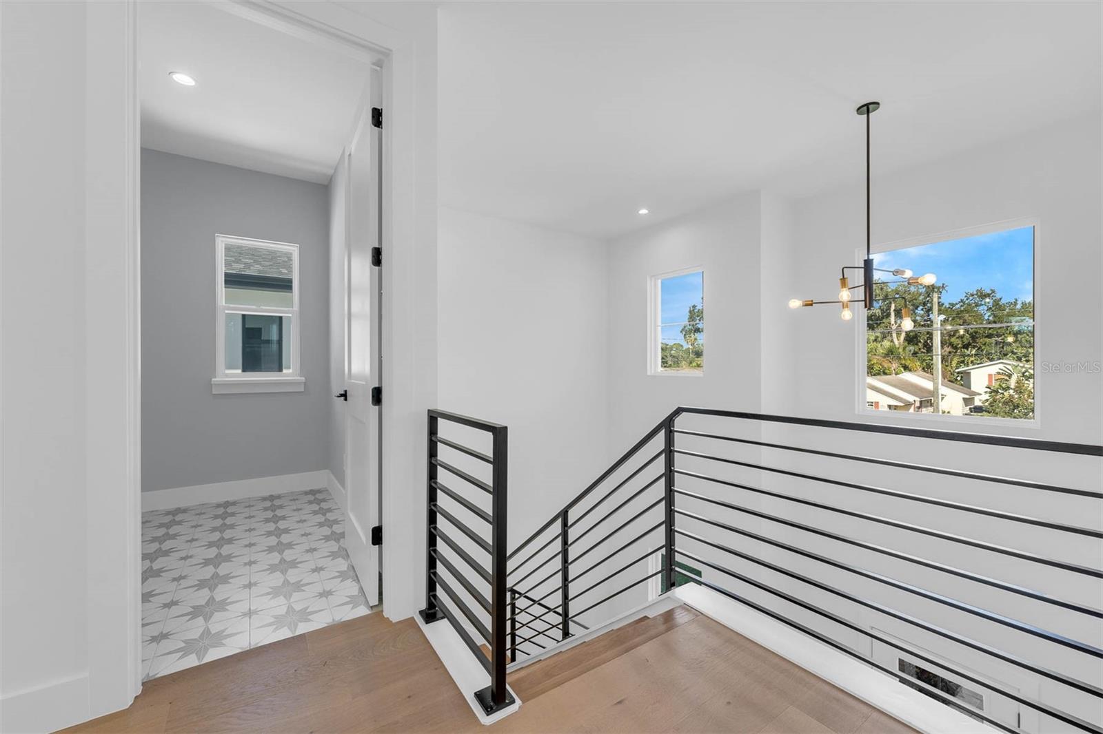 LAWNDALE - Residential