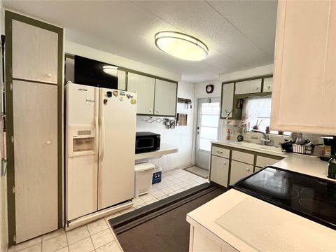 Mobile Home in SARASOTA FL 3311 OVERCUP OAK TERRACE 13.jpg