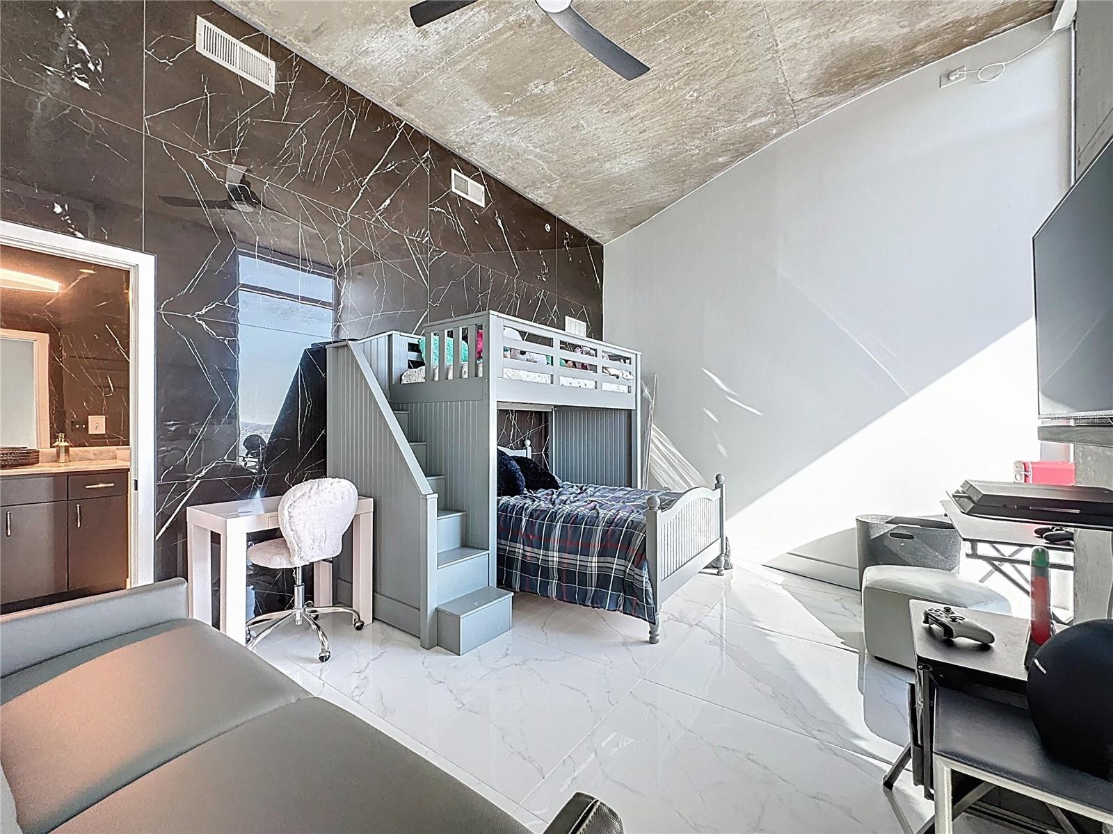SOLAIRE/PLZA CONDO - Residential