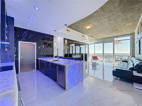 155 S COURT AVENUE PENTHOUSE (2905) ORLANDO FL 32801