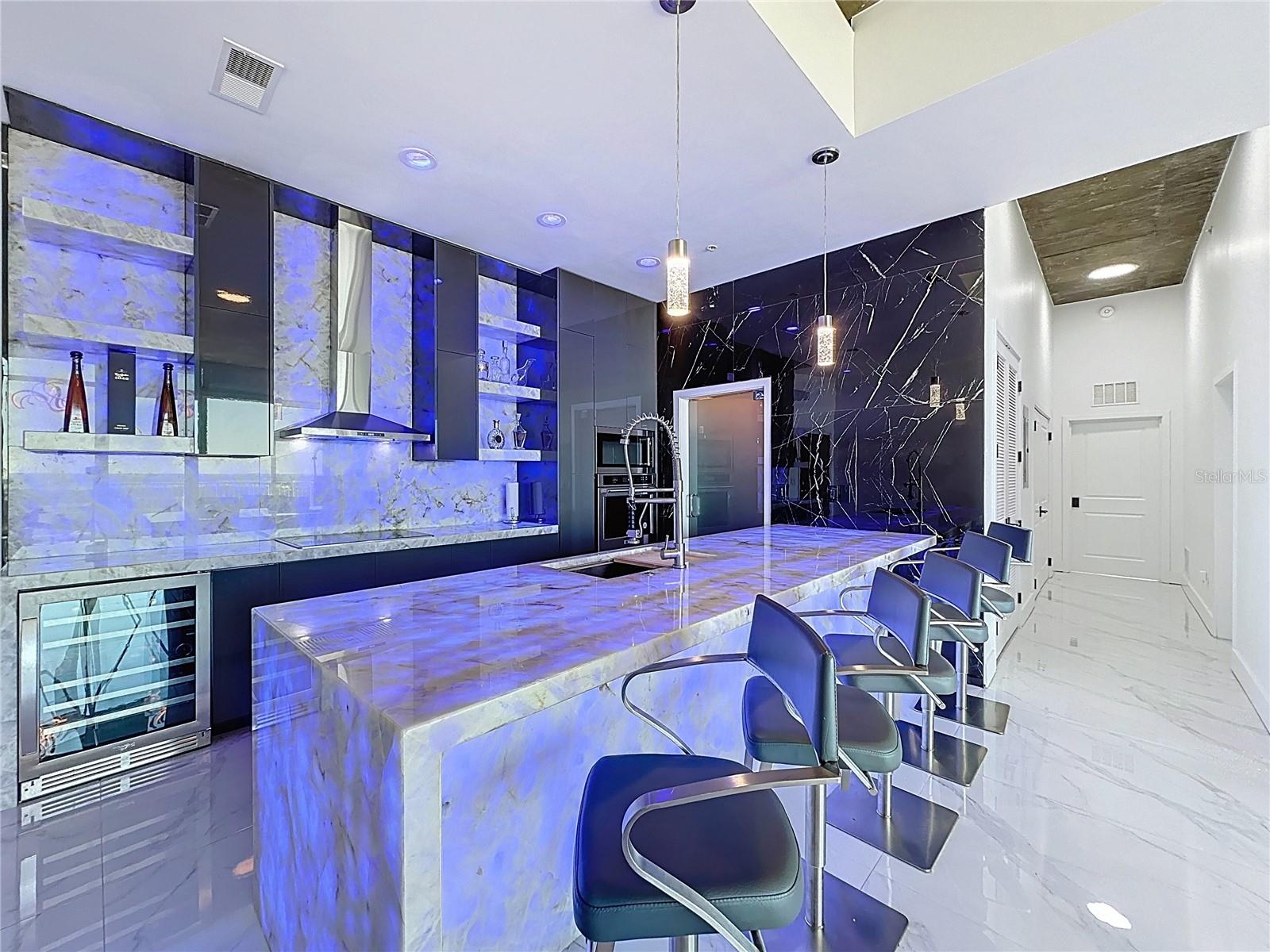 SOLAIRE/PLZA CONDO - Residential