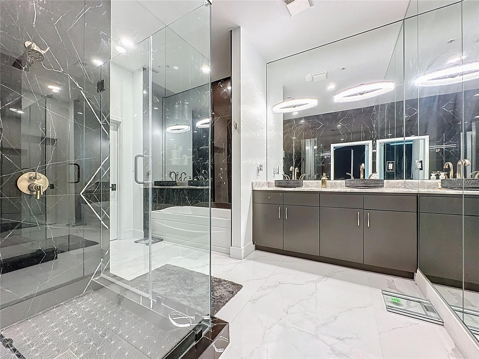 SOLAIRE/PLZA CONDO - Residential