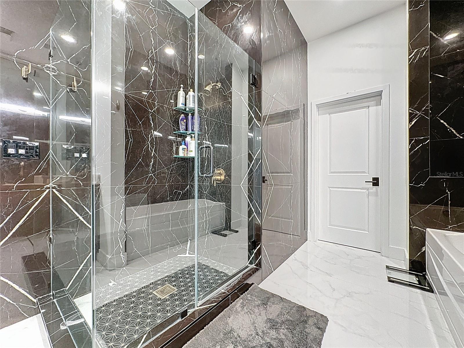 SOLAIRE/PLZA CONDO - Residential