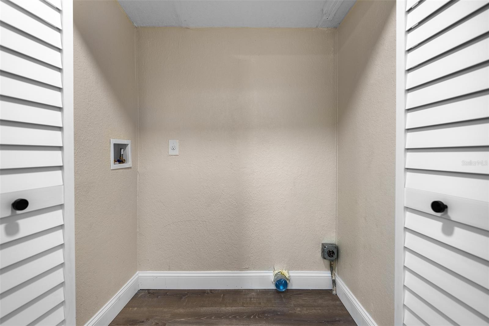 BAYNARD LEE JR 2 - Residential